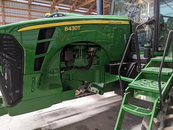 Image of John Deere 8430T equipment image 3