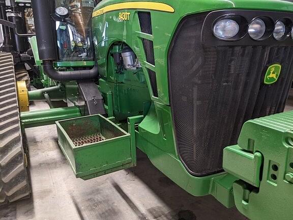 Image of John Deere 8430T equipment image 4