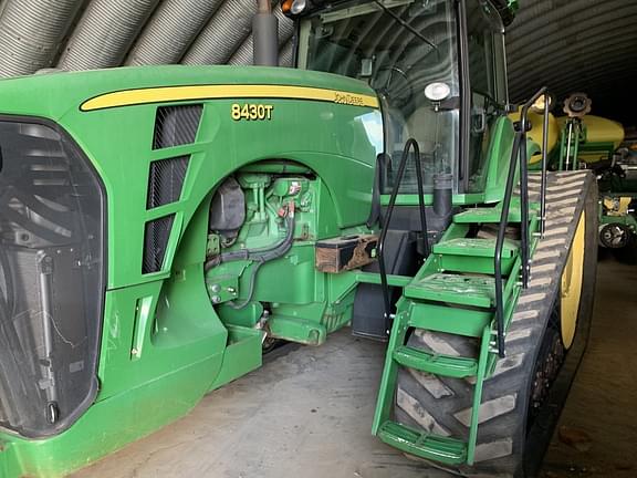 Image of John Deere 8430T equipment image 2