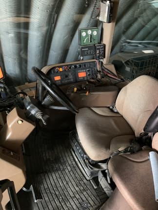 Image of John Deere 8430T equipment image 4