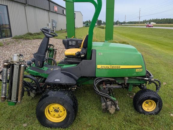 Image of John Deere 8500 equipment image 3