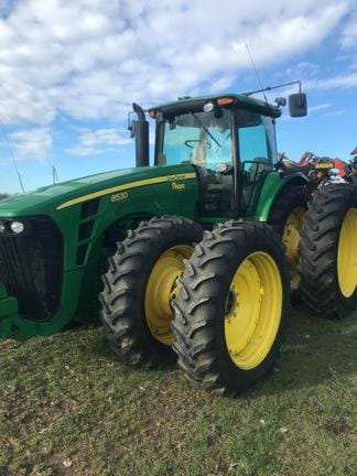 Main image John Deere 8530