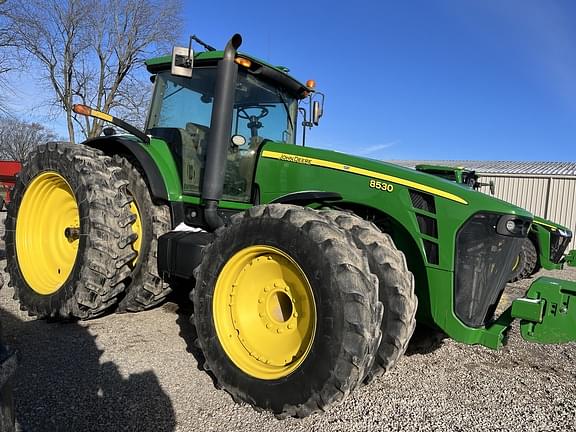 Image of John Deere 8530 equipment image 1