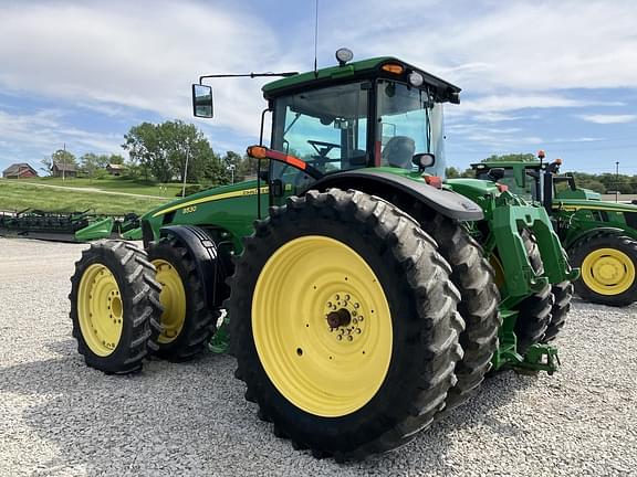 Image of John Deere 8530 equipment image 3