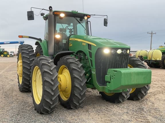 Image of John Deere 8530 equipment image 3