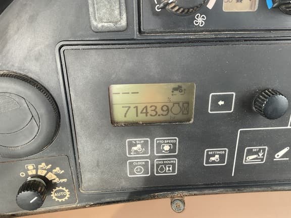 Image of John Deere 8530 equipment image 4