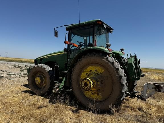 Image of John Deere 8530 equipment image 2