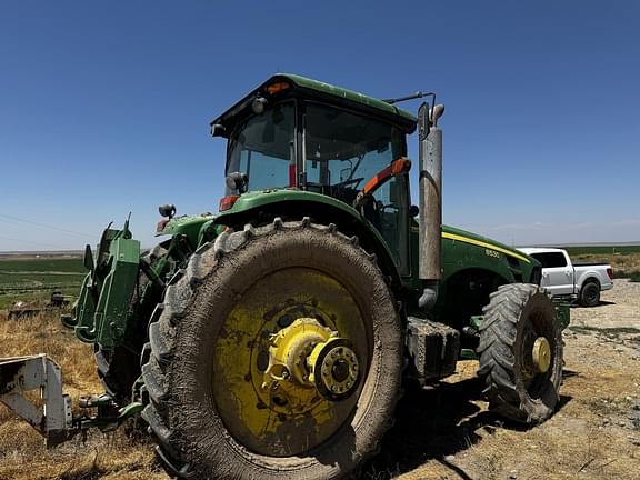 Image of John Deere 8530 equipment image 4