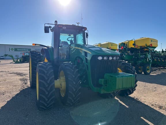 Image of John Deere 8530 equipment image 2