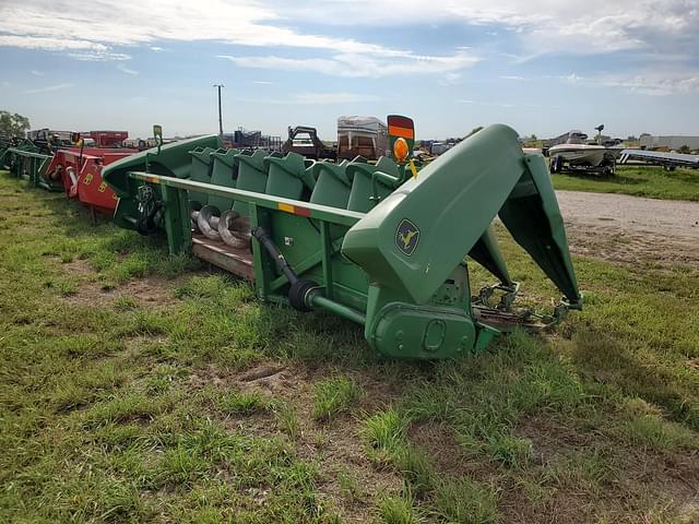 Image of John Deere 893 equipment image 2