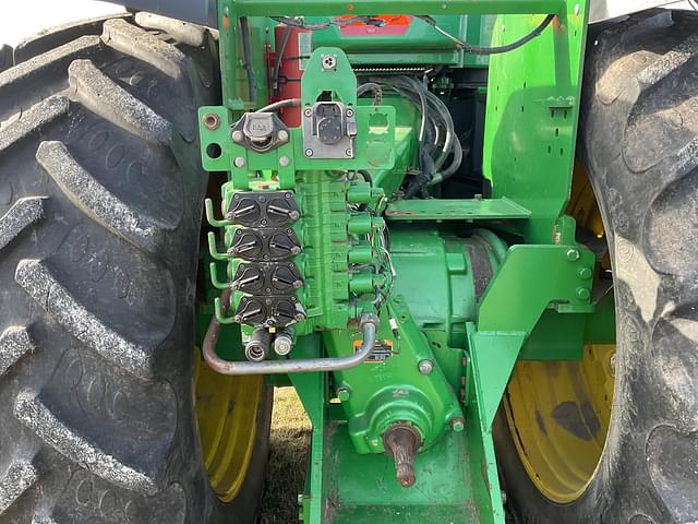 Image of John Deere 9230 equipment image 4