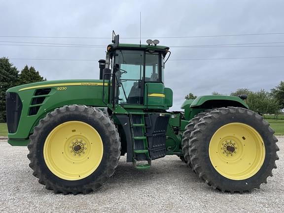 Image of John Deere 9230 equipment image 2