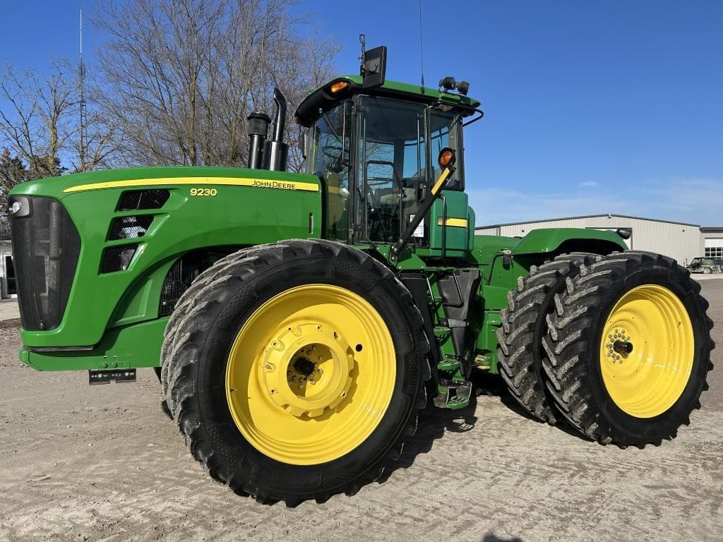Image of John Deere 9230 Primary image