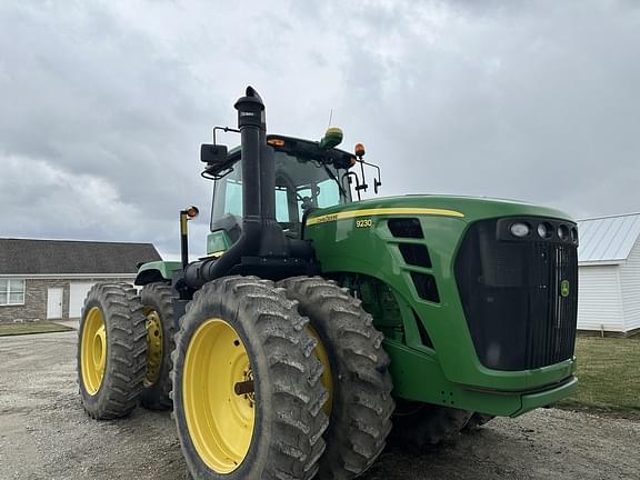 Image of John Deere 9230 equipment image 1