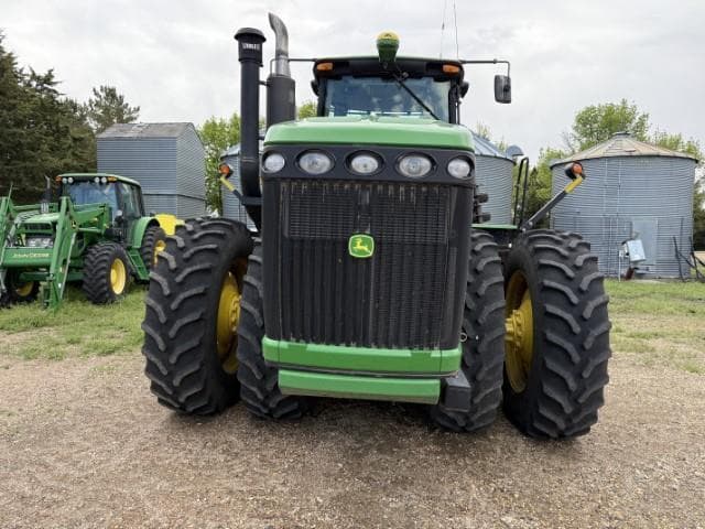 Image of John Deere 9230 equipment image 2