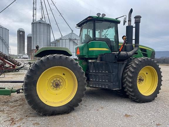 Image of John Deere 9230 equipment image 2