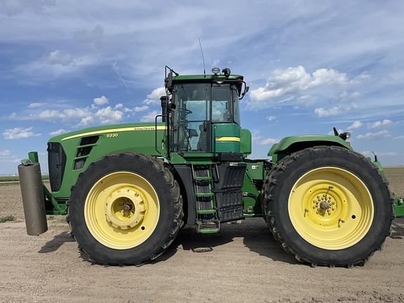 Image of John Deere 9330 Primary image