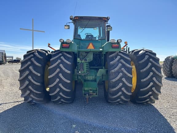 Image of John Deere 9330 equipment image 3