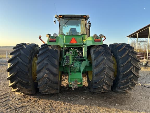 Image of John Deere 9330 equipment image 4