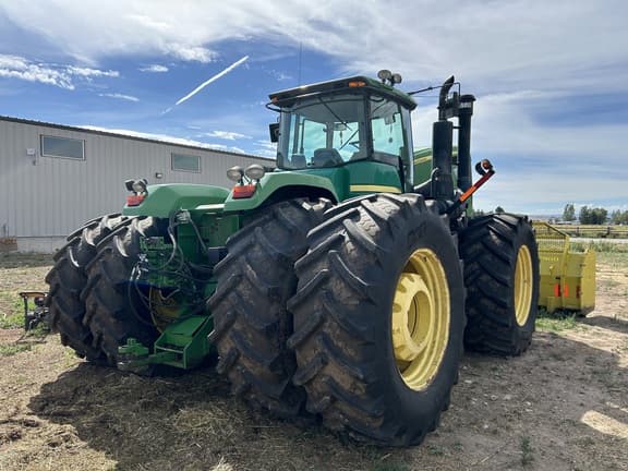 Image of John Deere 9330 equipment image 4