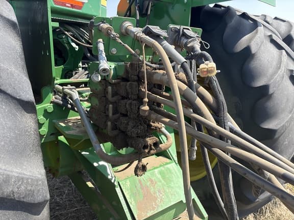Image of John Deere 9430 equipment image 4