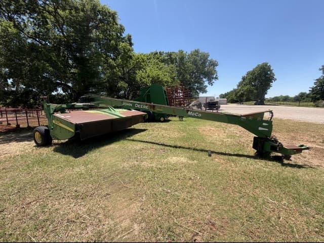 Image of John Deere 946 equipment image 2