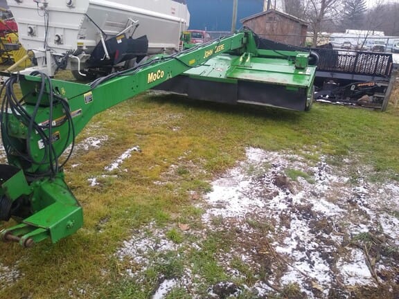 Main image John Deere 946