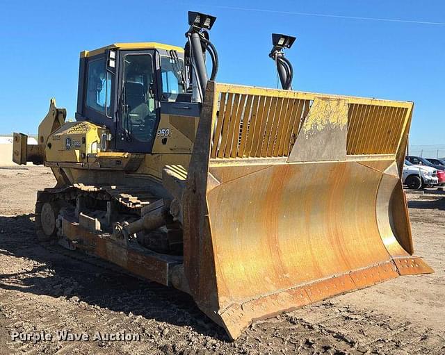 Image of John Deere 950J equipment image 2