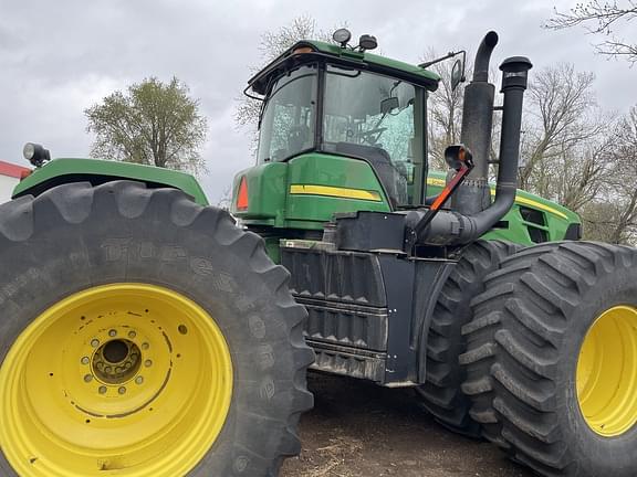 Image of John Deere 9530 equipment image 4
