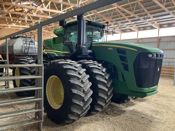 Image of John Deere 9530 equipment image 2