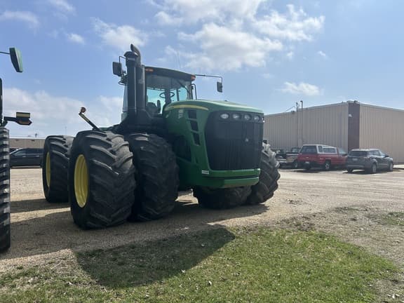 Image of John Deere 9530 equipment image 2