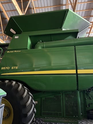 2008 John Deere 9570 STS Equipment Image0