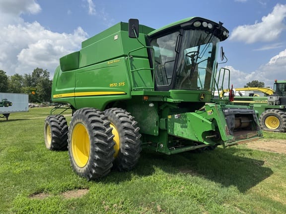 2008 John Deere 9570 STS Equipment Image0