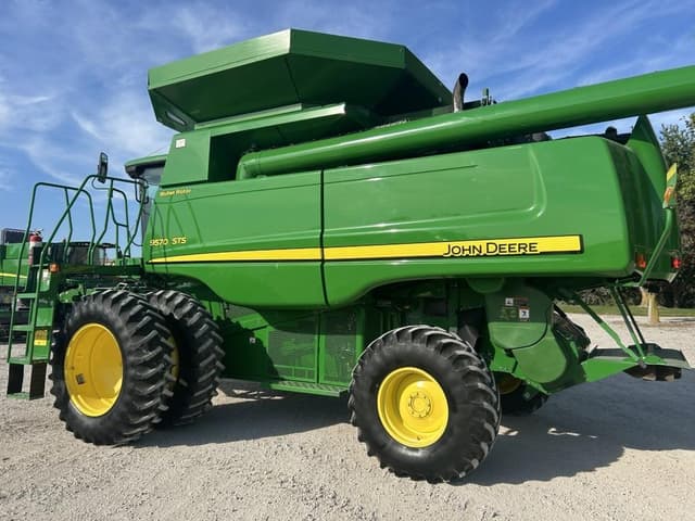 Image of John Deere 9570 STS equipment image 4