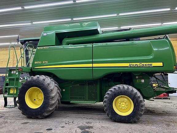 2008 John Deere 9570 STS Equipment Image0