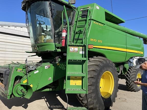 Image of John Deere 9570 STS Primary image