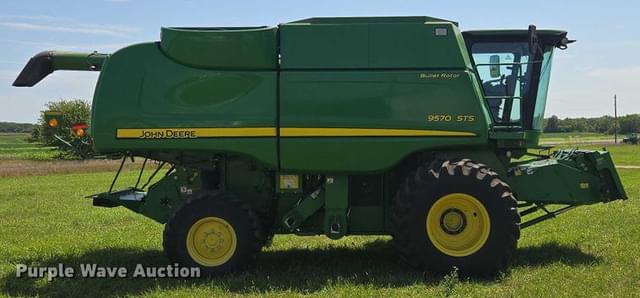 Image of John Deere 9570 STS equipment image 3