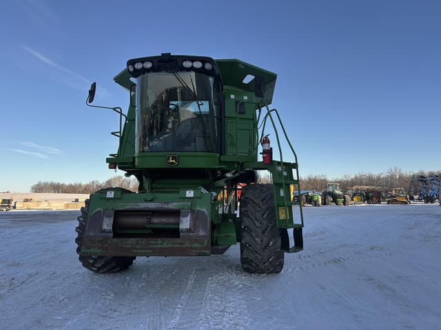 Image of John Deere 9570 STS equipment image 2