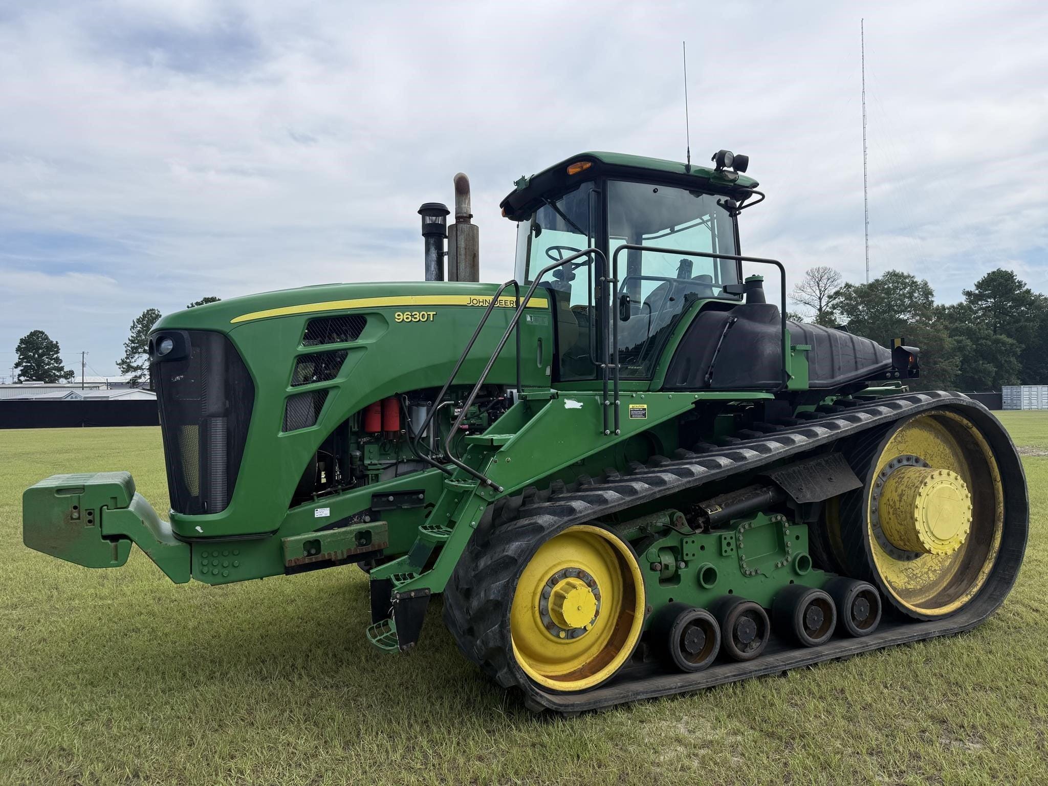 2008 John Deere 9630T Equipment Image0