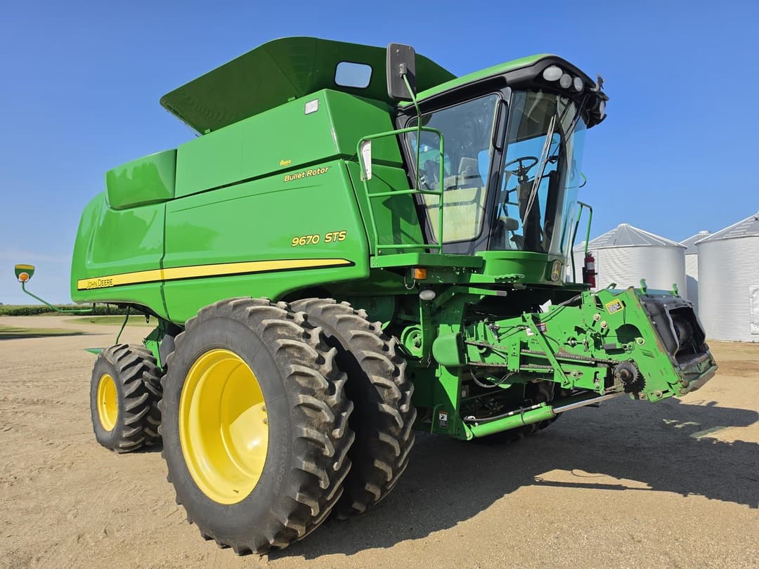 Image of John Deere 9670 STS Primary image