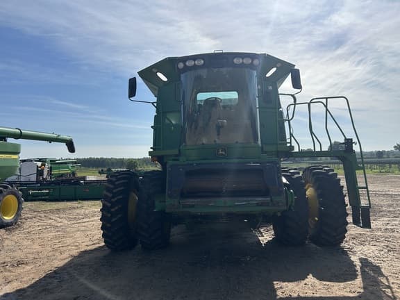 Image of John Deere 9670 STS equipment image 2