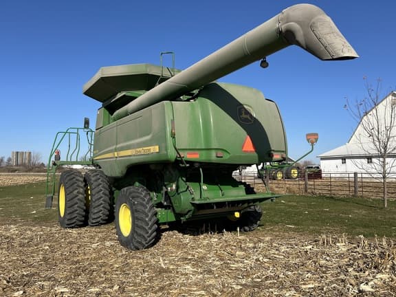 Image of John Deere 9670 STS equipment image 4