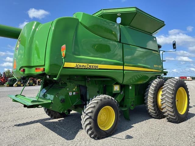 Image of John Deere 9670 STS equipment image 2