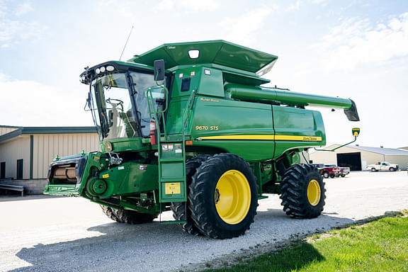 Image of John Deere 9670 STS Primary image