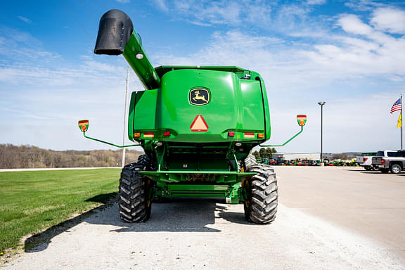 Image of John Deere 9670 STS equipment image 3