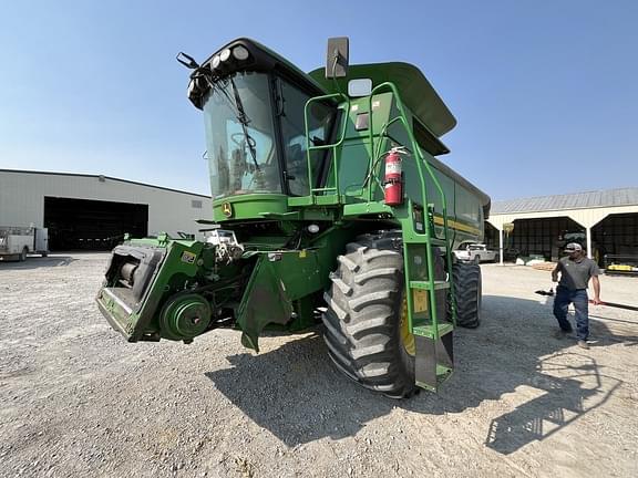 Image of John Deere 9670 STS equipment image 2