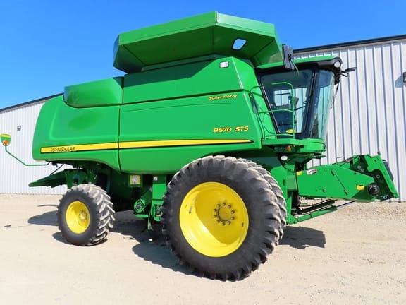 2008 John Deere 9670 STS Equipment Image0