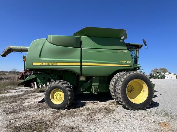 Image of John Deere 9670 STS equipment image 3