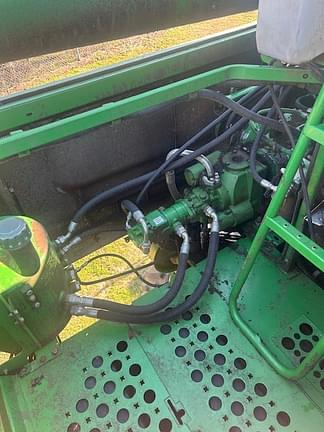 Image of John Deere 9670 STS equipment image 2