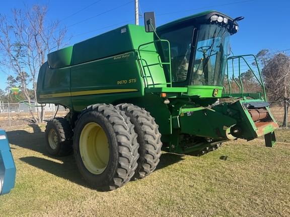 Image of John Deere 9670 STS equipment image 3
